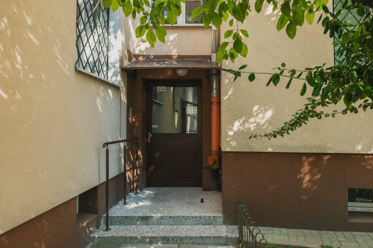 Mieszkanko Na Stawki Netflix Warsaw Exterior photo